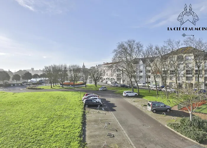 Capitainerie * La Chaume